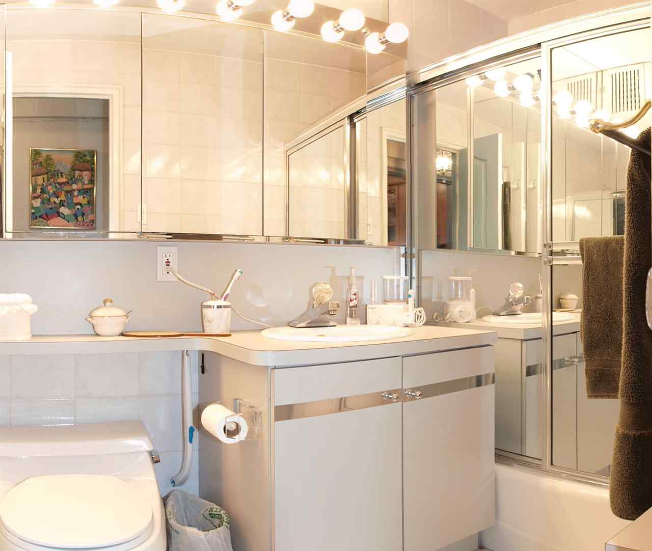 resized-2349823-Bathroom FP.JPG